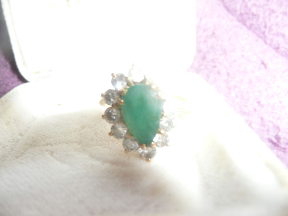 tres bellles emeraude sertie de 12 diaments valeur achat Bijoux et montres