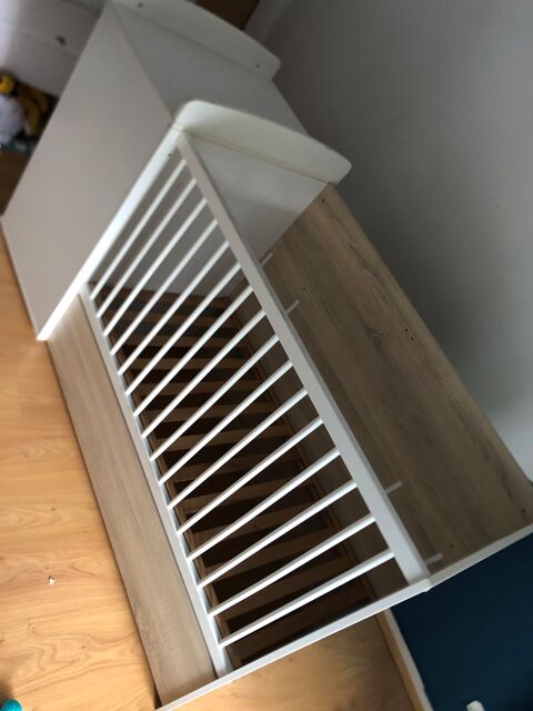 Lit avec table  langer integree 100 Saint-Martial-de-Vitaterne (17)