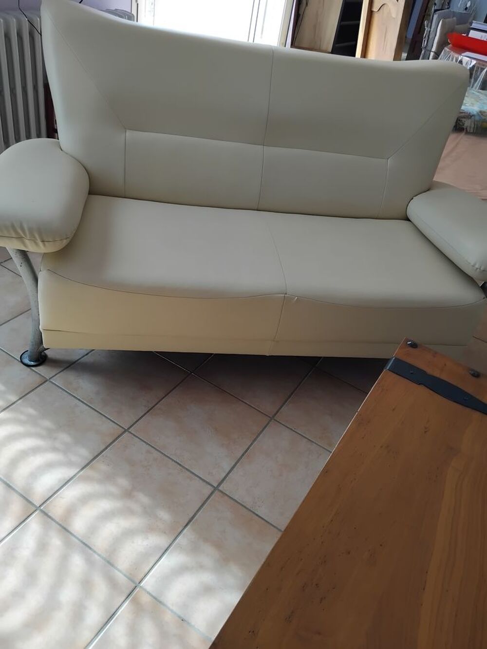 Canap&eacute;s PVC de couleur ivoire Meubles