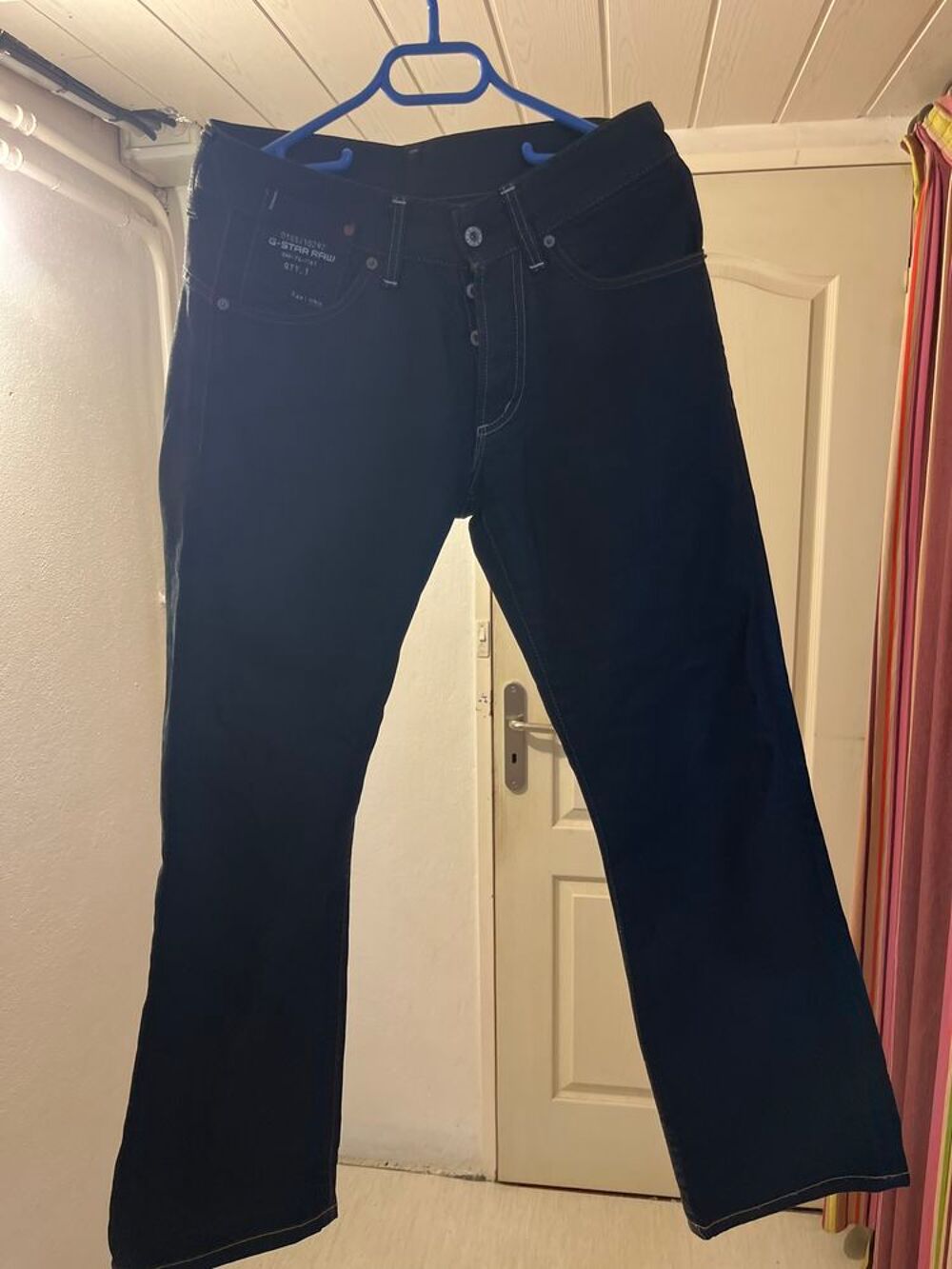 Vent diff&eacute;rent v&ecirc;tement tr&egrave;s bon &eacute;tat Vêtements
