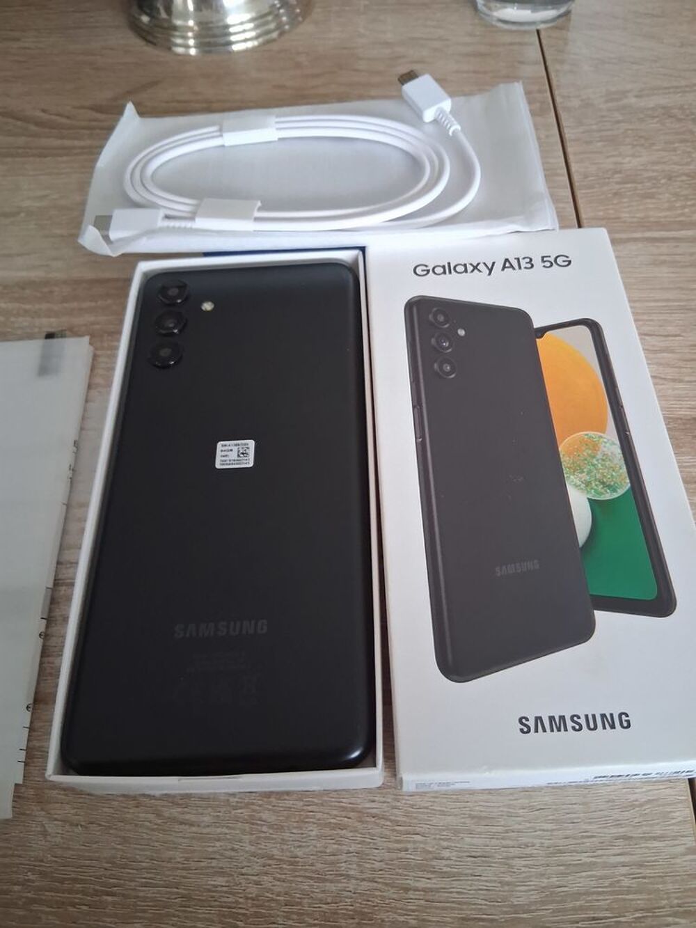 portable Samsung galaxie A13 5g dans sa bo&icirc;te d'origine Téléphones et tablettes