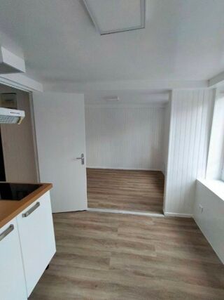  Appartement à louer 1 pièce 19 m²