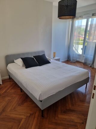  Appartement à louer 3 pièces 76 m²