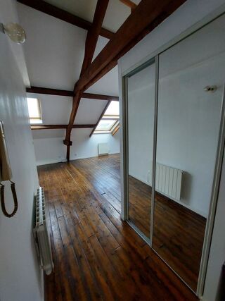  Appartement à louer 3 pièces 48 m²