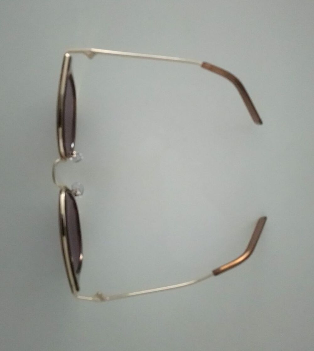 Lunette de soleil Bijoux et montres