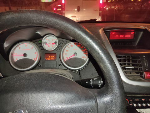 Peugeot 207 1.4 HDi 70ch BLUE LION Trendy