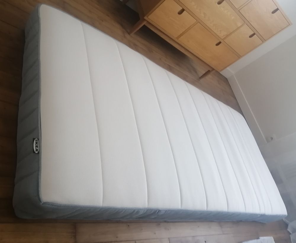MATELAS 90 X 200 Meubles
