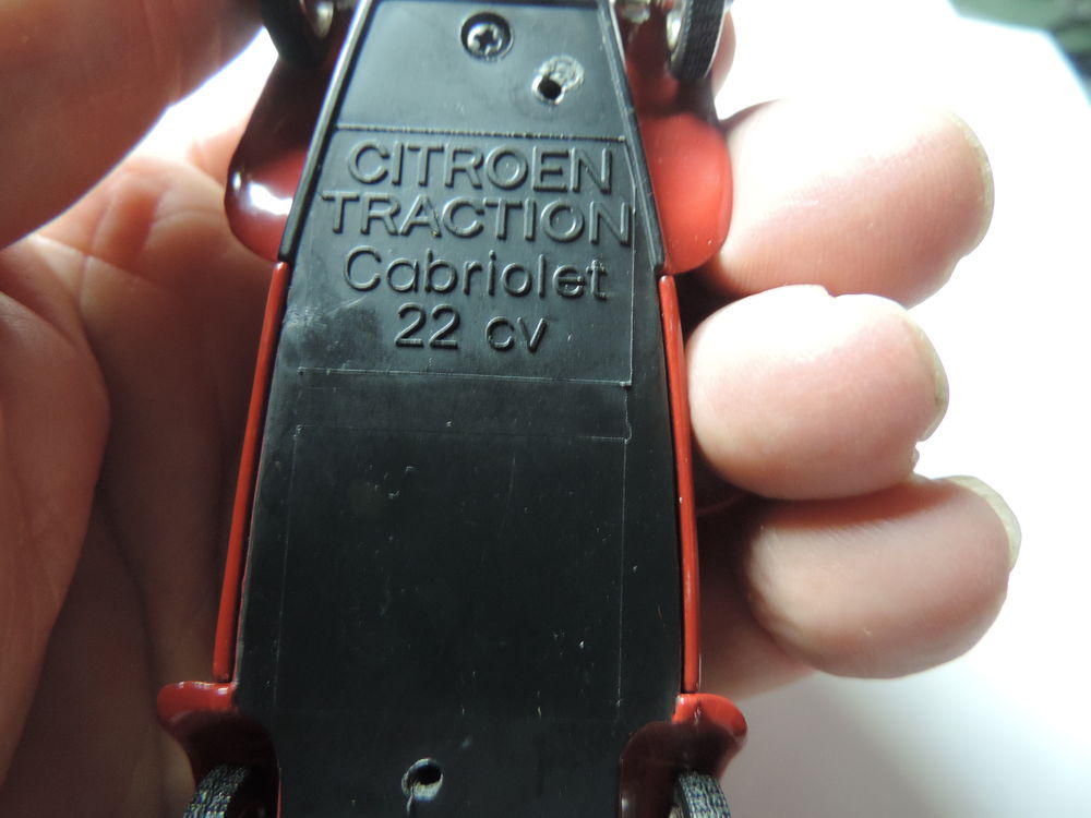 CITROEN TRACTION - CABRIOLET - 22 CV - Echelle : 1/43 &egrave;me 
