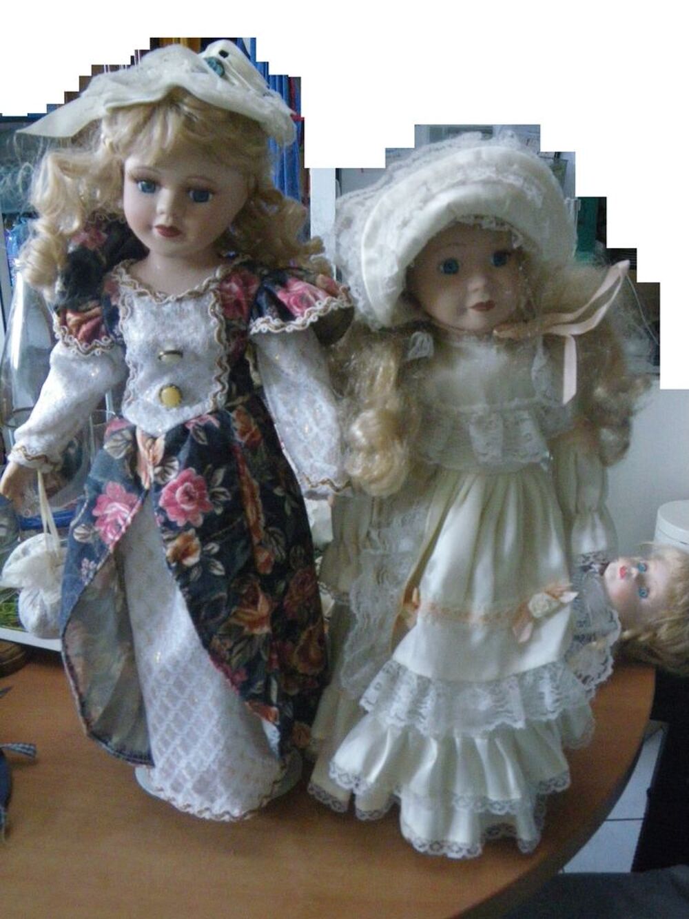 Poup&eacute;es en porcelaine 