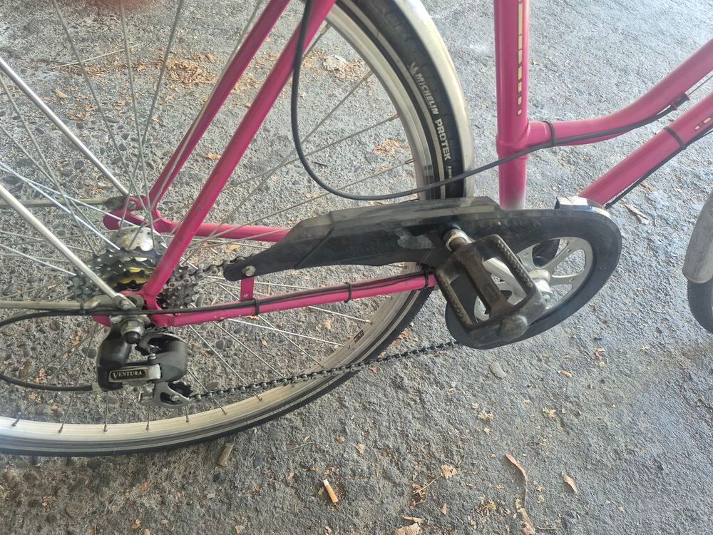 Velo avec Dynamo avant et arriere Vélos