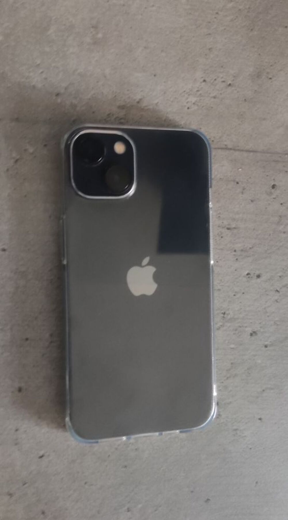 Iphone 13 128go remis en main propre Téléphones et tablettes