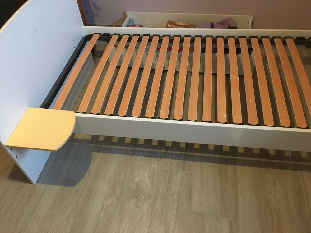2 lits avec sommier +matelas Meubles
