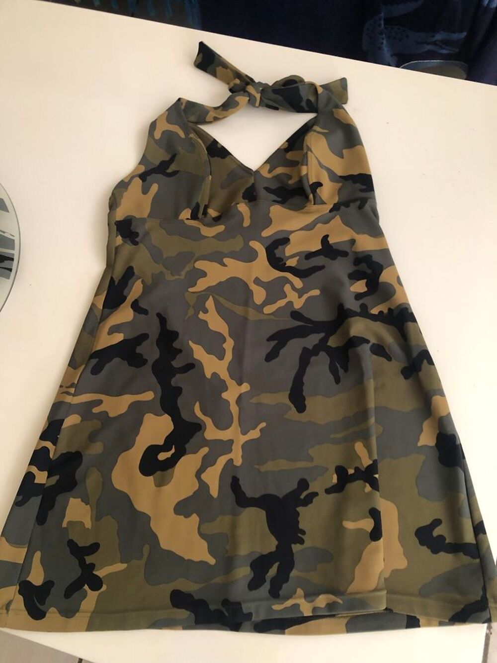 Lot 30 robes pour revente Vêtements