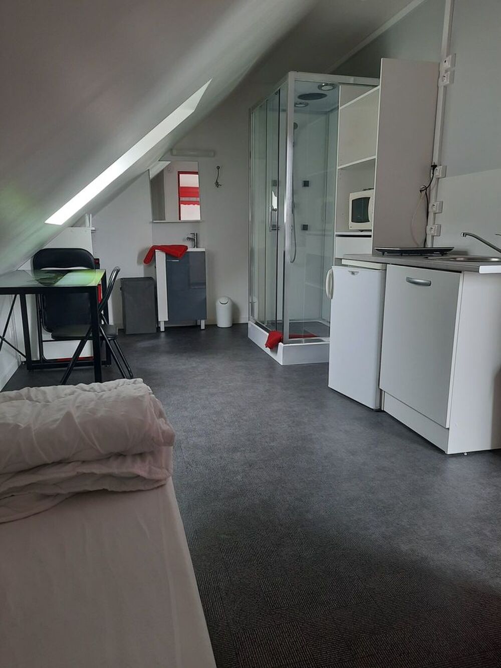 Location Chambre CHAMBRE tout confort indépendant Dreuil-lès-amiens