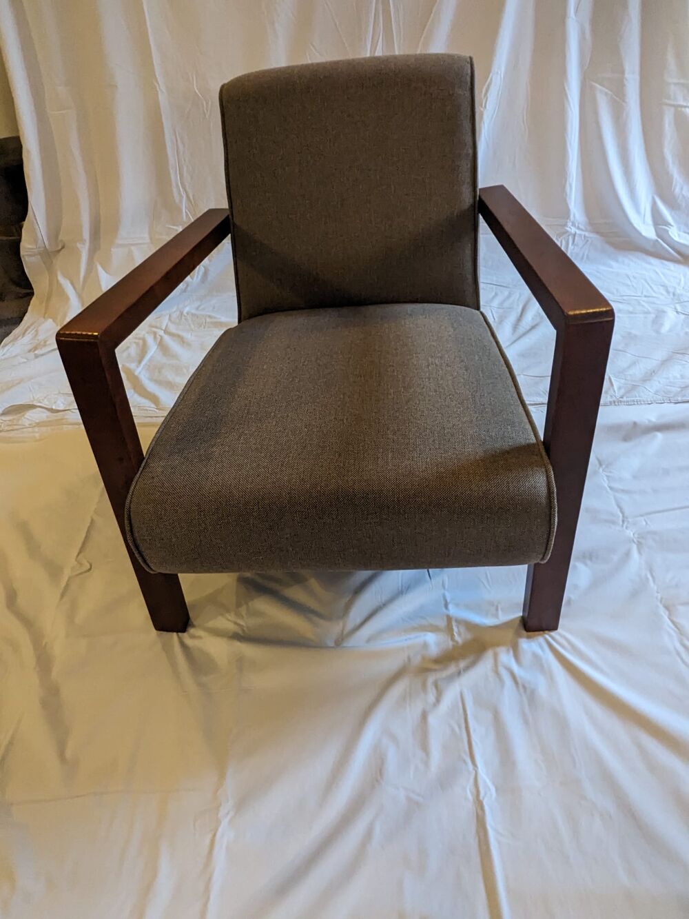 3 FAUTEUILS AM PM BEIGE SABLE - ETAT NEUF - ACCOUDOIRS BOIS Meubles