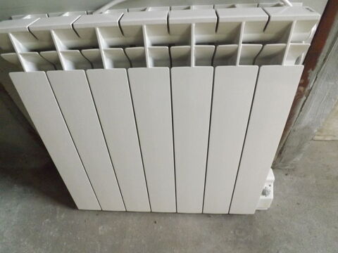Radiateur Aquitherm 1050 watts 60 Champtoc-sur-Loire (49)