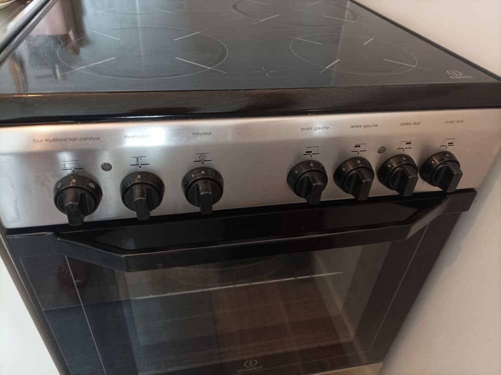 Gazini&egrave;re Indesit Electroménager