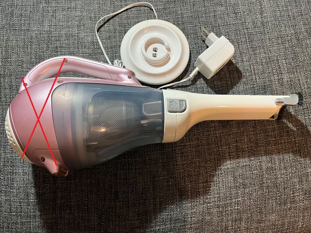 Aspirateur Black &amp; Decker Dustbuster 9.6V et 12V Electroménager