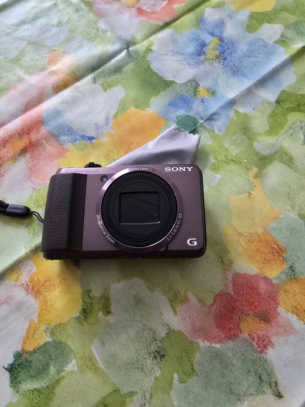 tr&egrave;s bel appareil photo num&eacute;rique Sony G. Photos/Video/TV