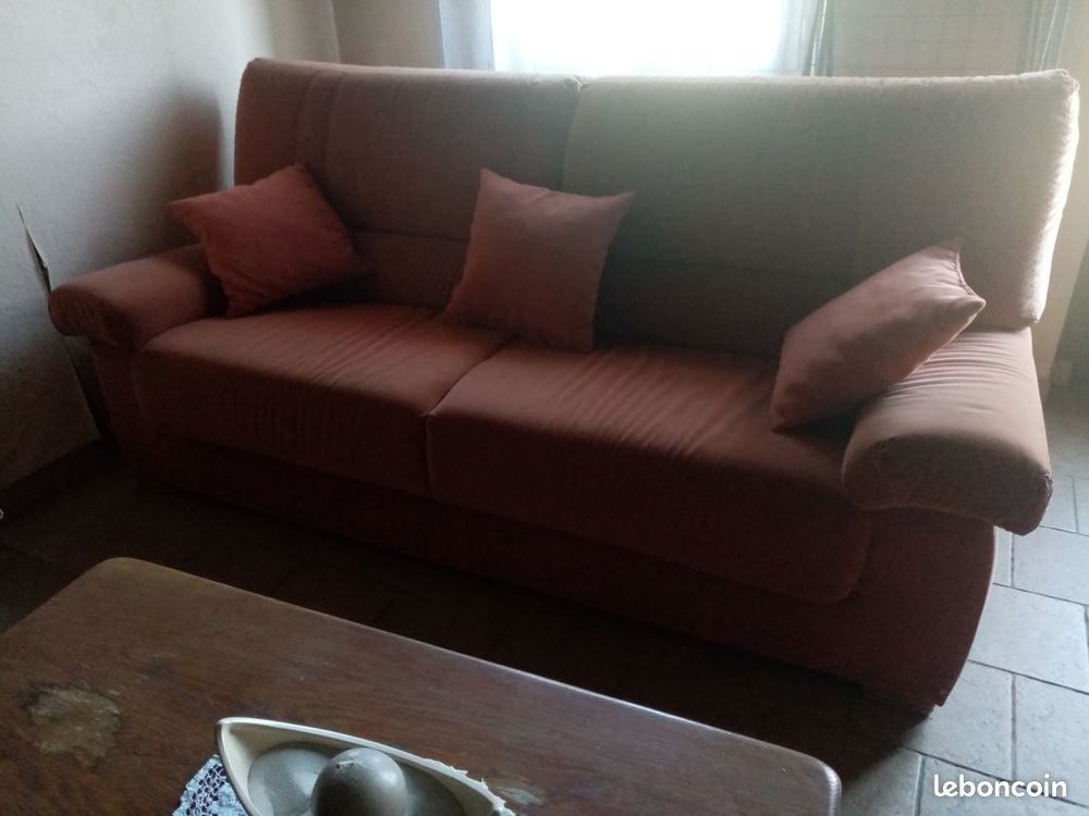 Canap&eacute; droit 3 places avec 2 fauteuils Meubles