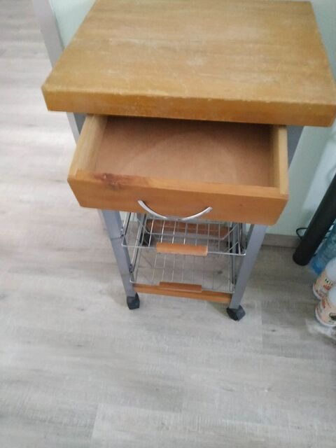 Desserte de cuisine 15 La Fert�-Gaucher (77)