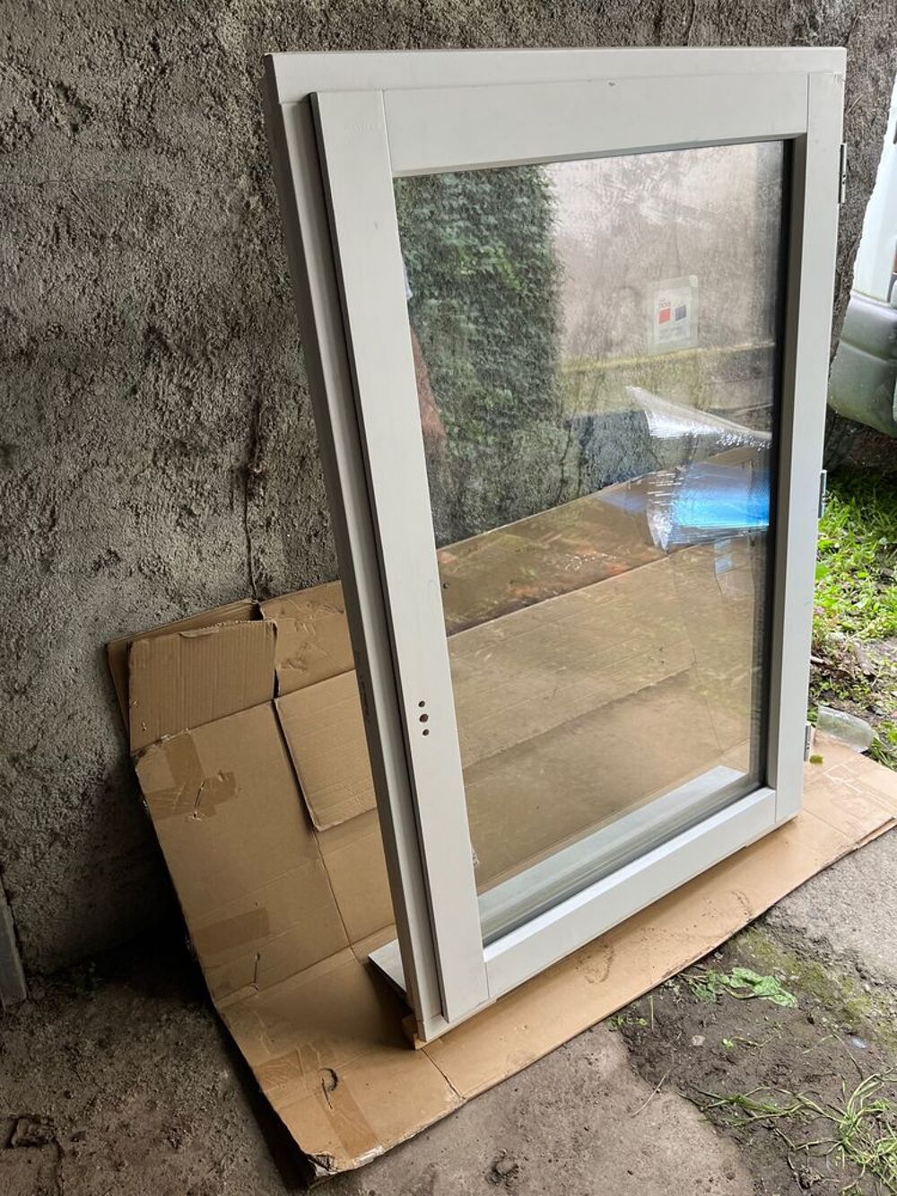 Fen&ecirc;tre neuve bois laqu&eacute; blanc 1306 x 913
Bricolage