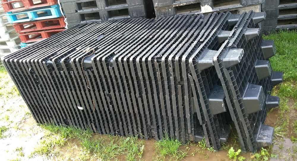 Palettes en PVC l&eacute;g&egrave;res et lourdes Bricolage