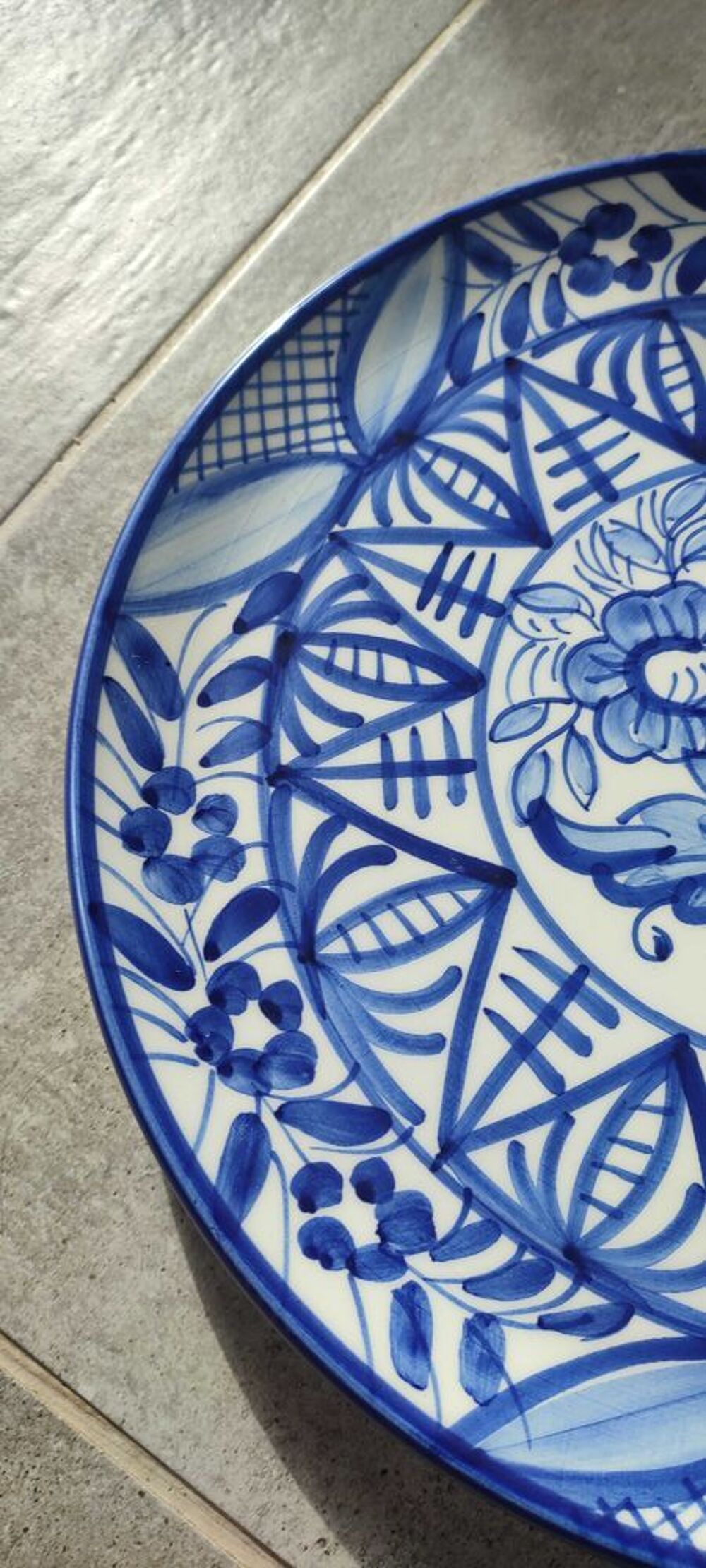 Grand plat mural en majolique sign&eacute; Enrique Crespo,Artesania 