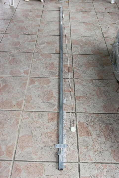 Tringle � rideaux aluminium 4 Montigny-Lencoup (77)