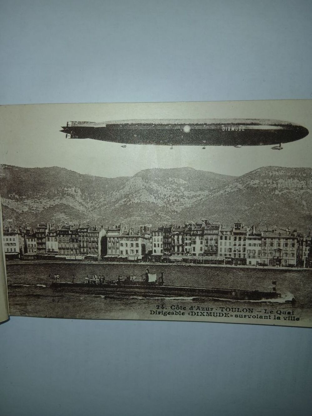 Cartes postales anciennes de Palavas, Nimes et Toulon 