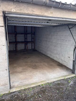  Parking / Garage � louer 15 m� Hirson