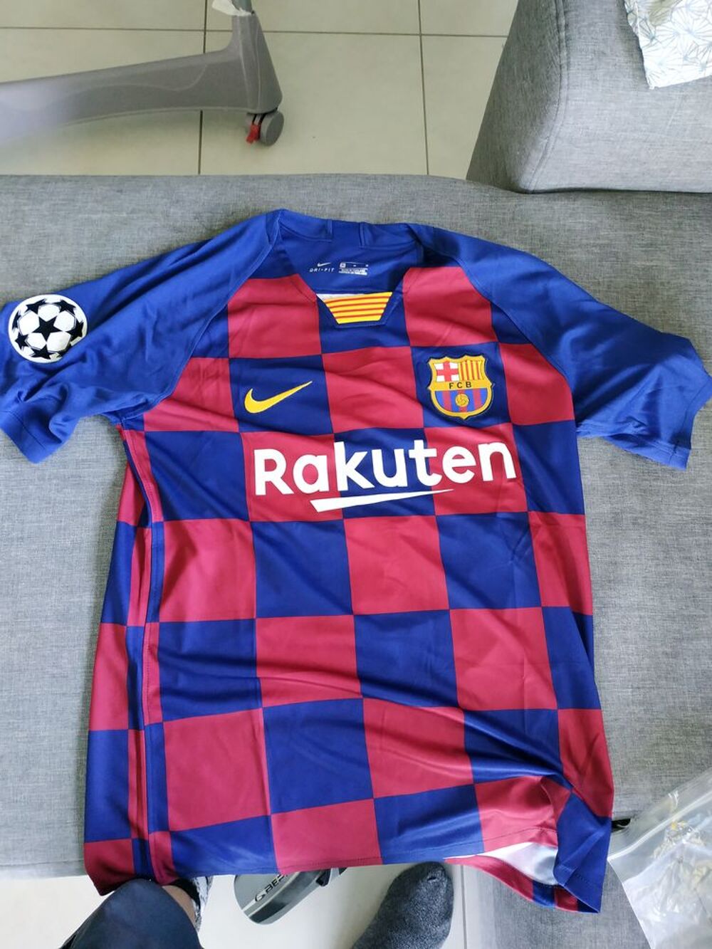 de maillot de foot. Real Madrid Barcelone juventus Vêtements