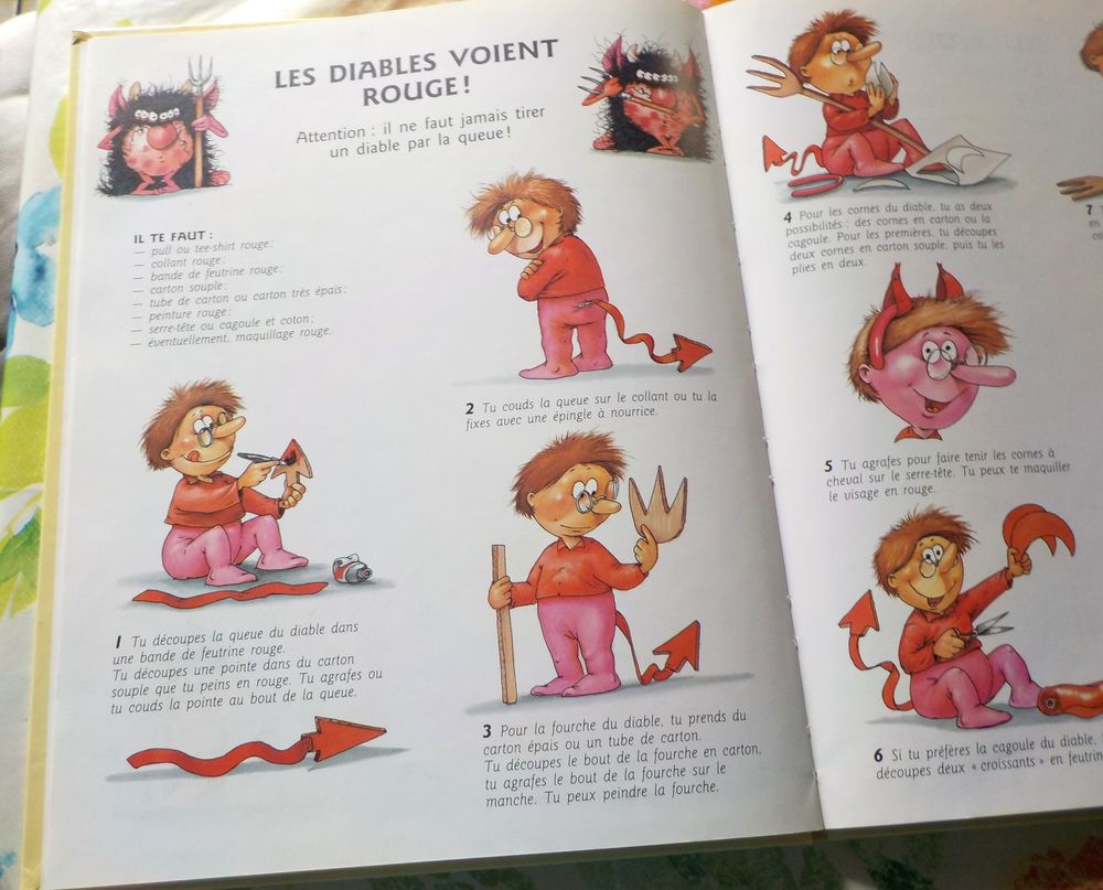 LES DEGUISEMENTS DE KITOU SCROGNEUGNEU Ed. Fleurus Livres et BD