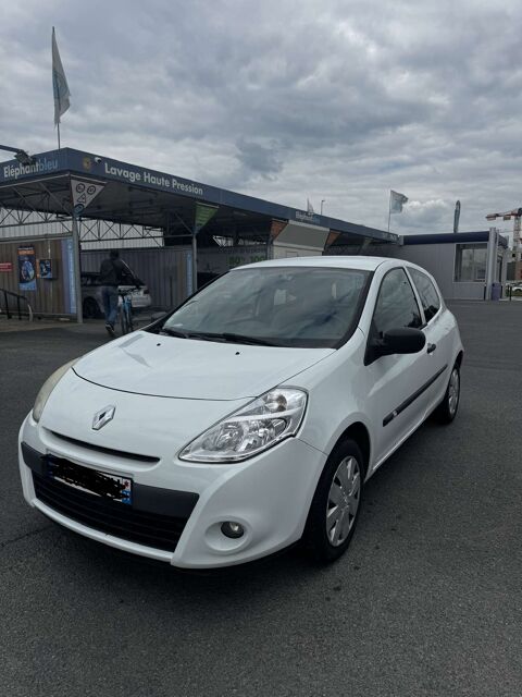 Renault clio iii SOCIETE DCI 90 ECO2 AIR EURO 5