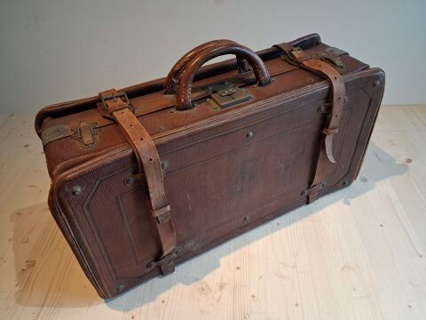Valise ancienne cuir  110 Bordeaux (33)