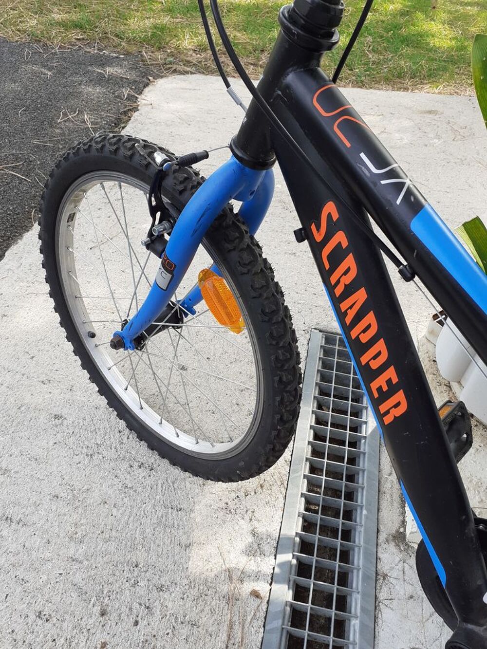 Achetez velo enfant 6 9 ans quasi neuf annonce vente Thenon 24
