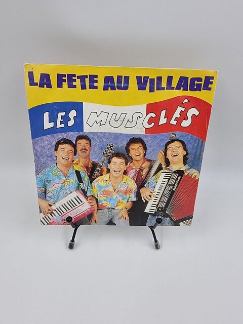 Vinyle 45 tours Les Musclés : La Fête au Village  2 Vulbens (74)