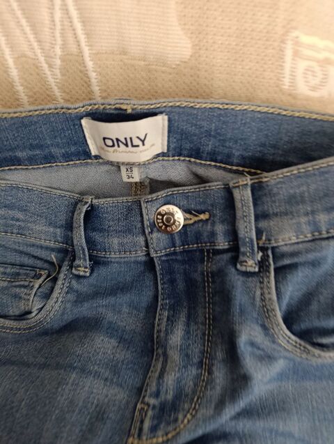 Pantalon neuf en Jeans de marque ONLY taille XS ( 34 ) Saint-Georges-lès-Baillargeaux (86)