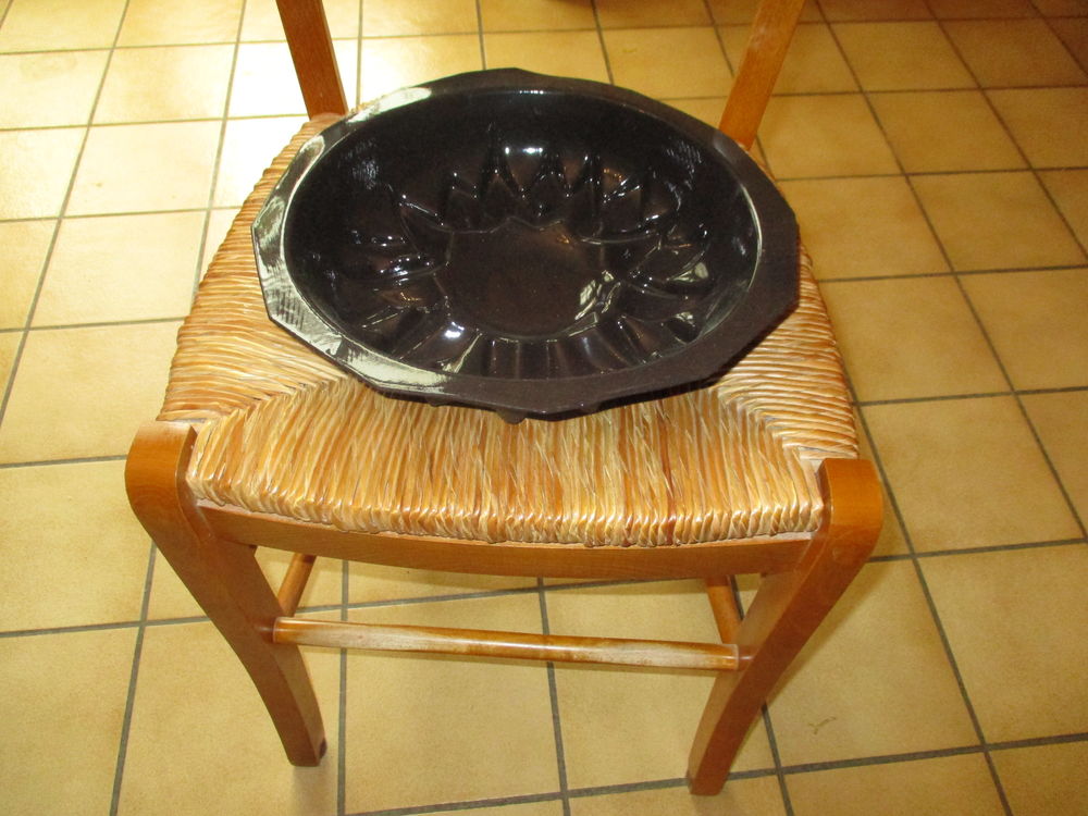 Moule forme soleil Guy Demarle et autres moules tupperware Décoration