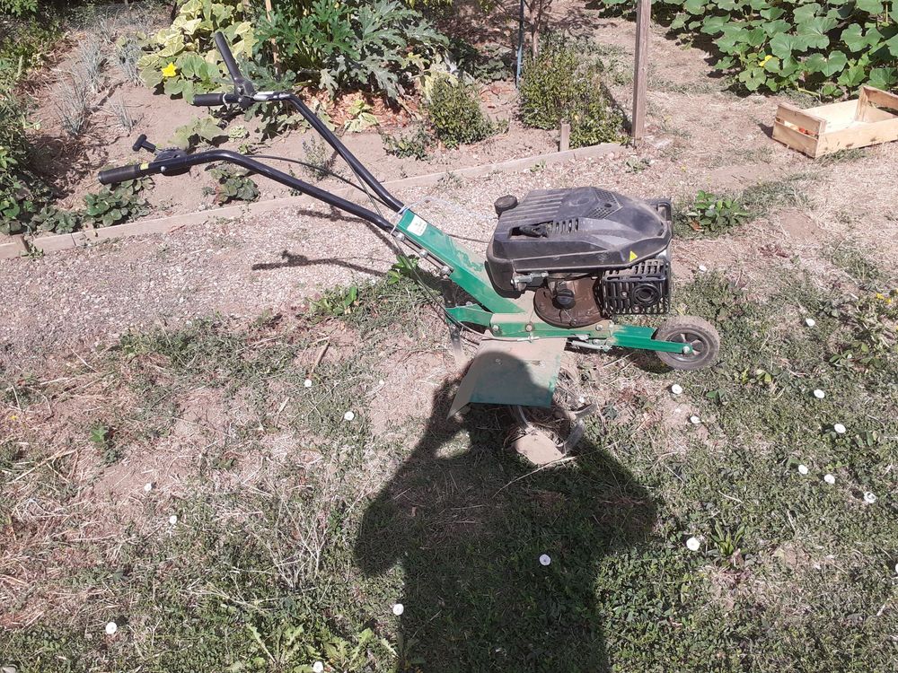 Motobineuse Jardin