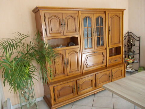 BUFFET HAUT DE SALLE A MANGER.
100 Pau (64)