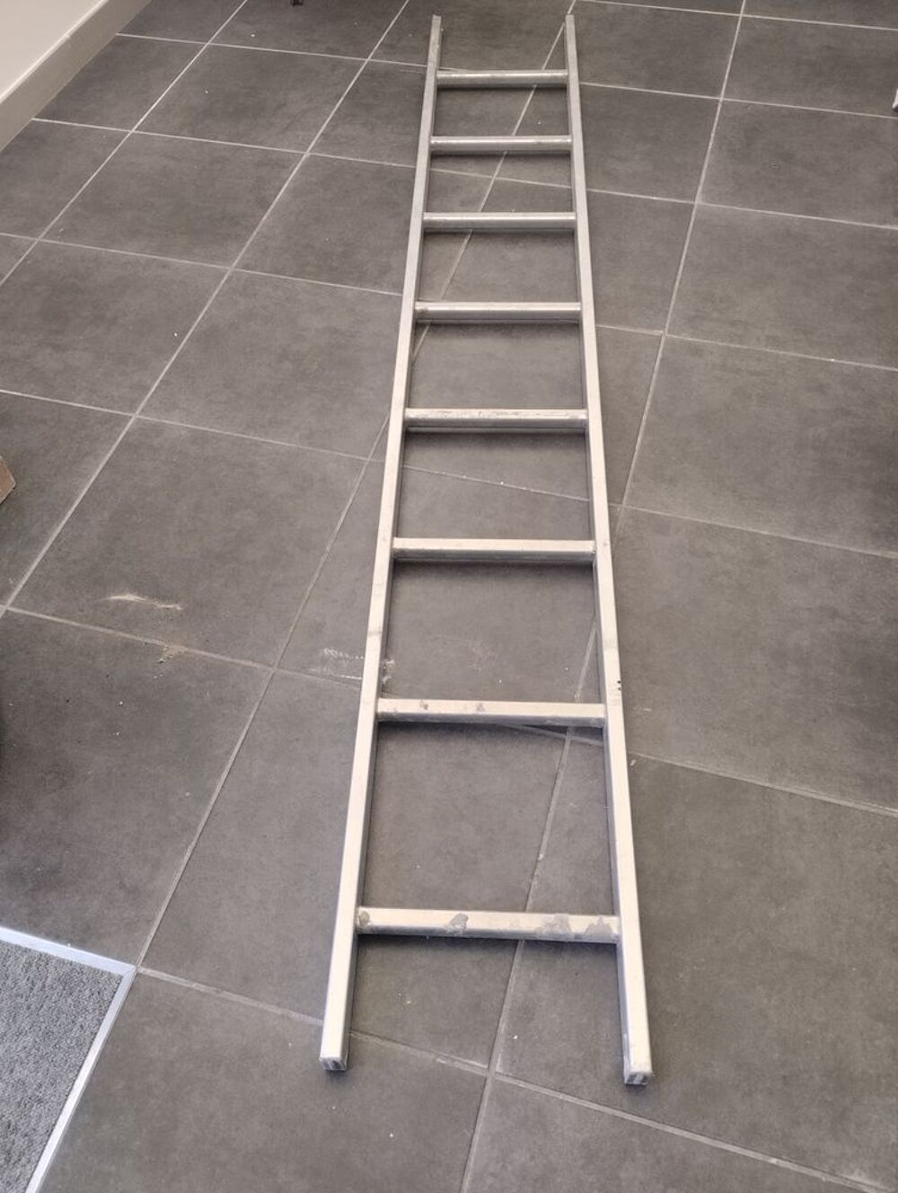 &eacute;chelle aluminium 2.40 m&egrave;tres (1 pan) largueur 35 cm Bricolage