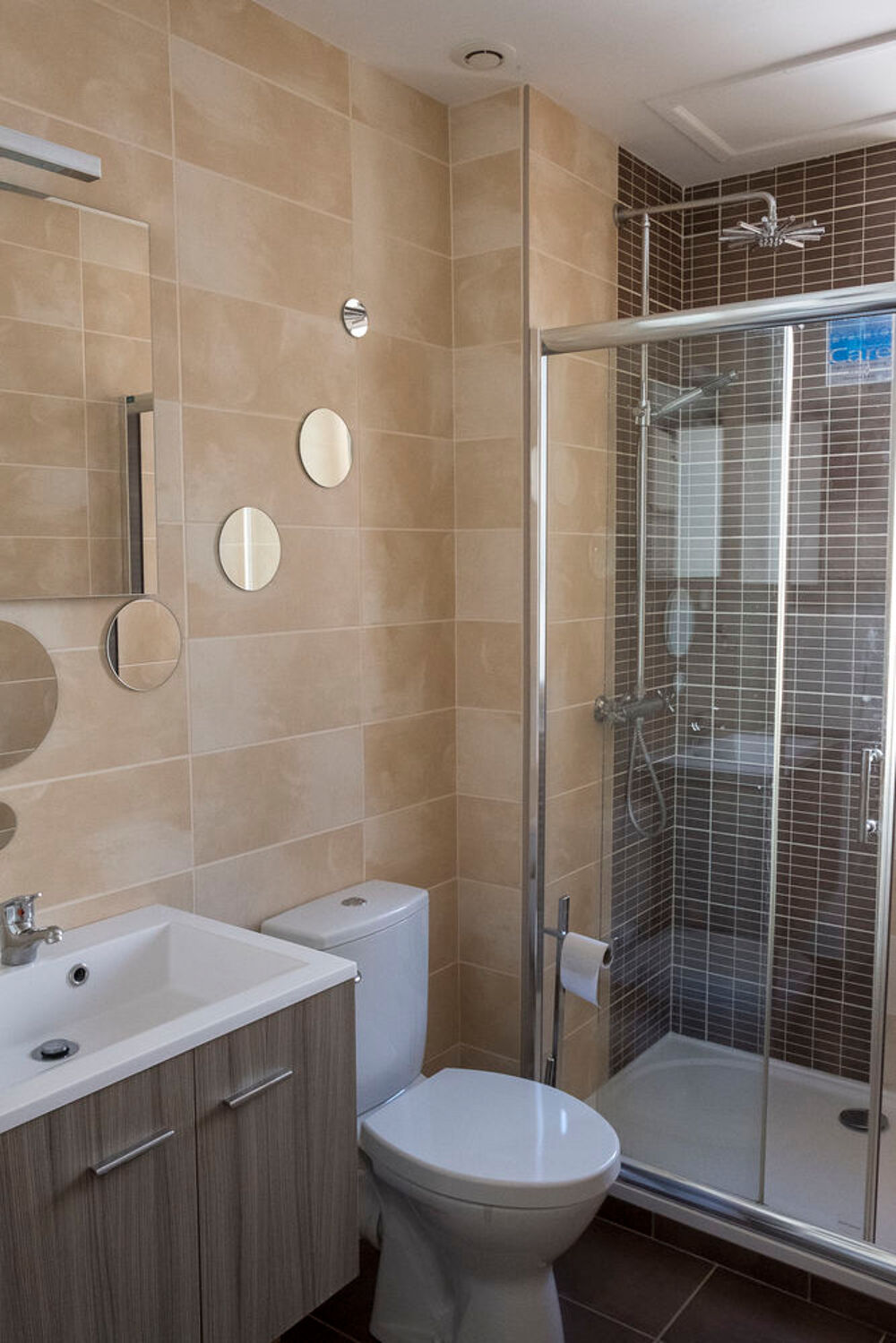   TRES BEAU 40 M2 ancien palace VICHY Auvergne, Vichy (03200)