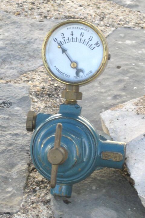 R�gulateur Oror et Manom�tre vintages 50 Maule (78)