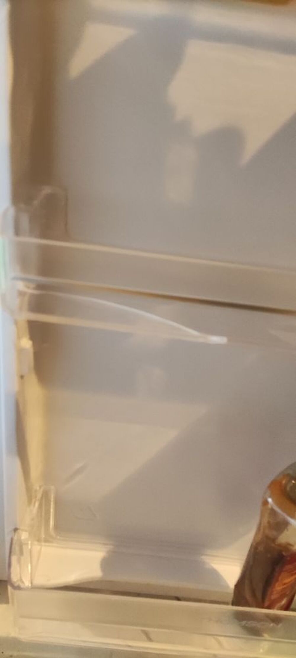 Frigo + cong&eacute;lateur (103L + 15L) Electrom�nager