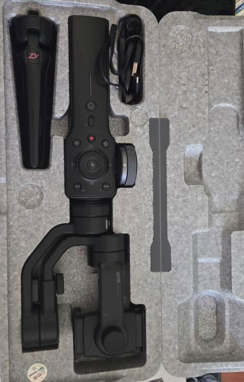 Stabilisateur vidéo Zhiyun Smooth 4 Bach (46)