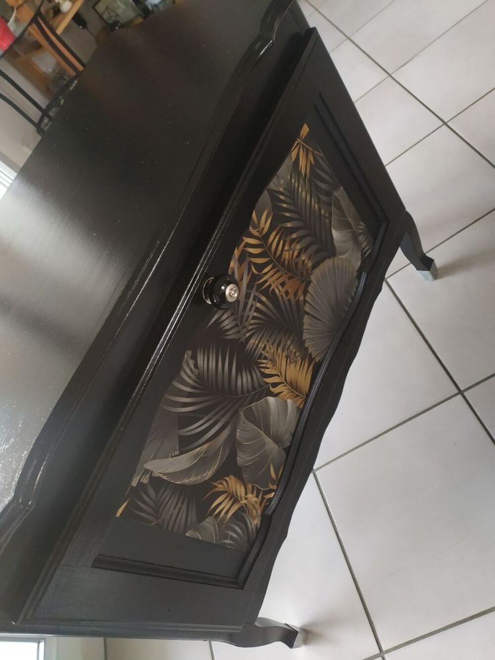 Meuble relook&eacute; Meubles