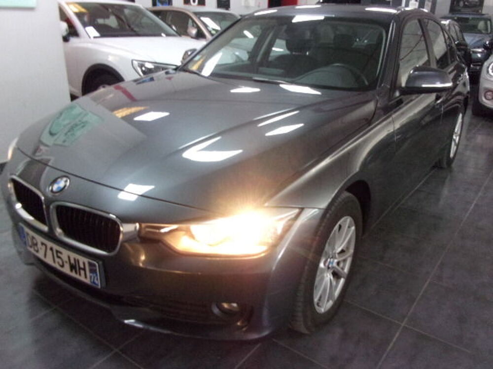S&eacute;rie 3 320d xDrive 184 ch 124 g Lounge 2013 occasion 13821 La Penne-sur-Huveaune