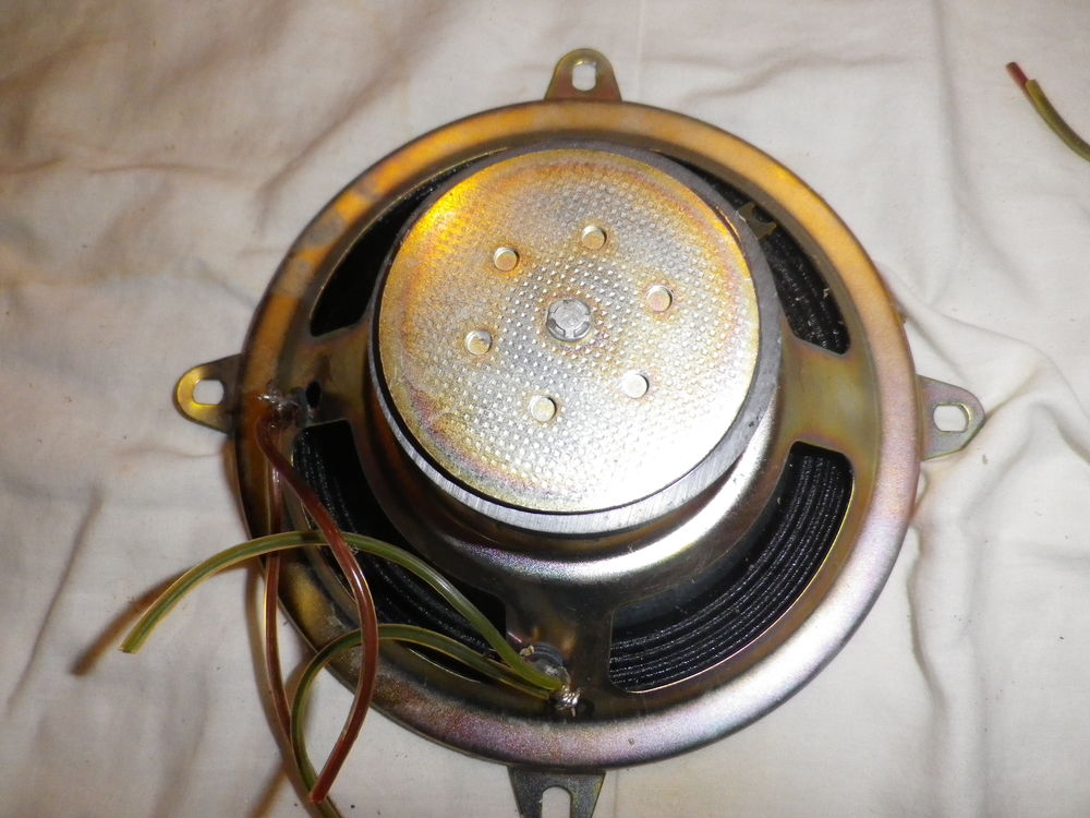 haut-parleur fran&ccedil;ais large bande 1975 SIARE version 8 ohm Audio et hifi