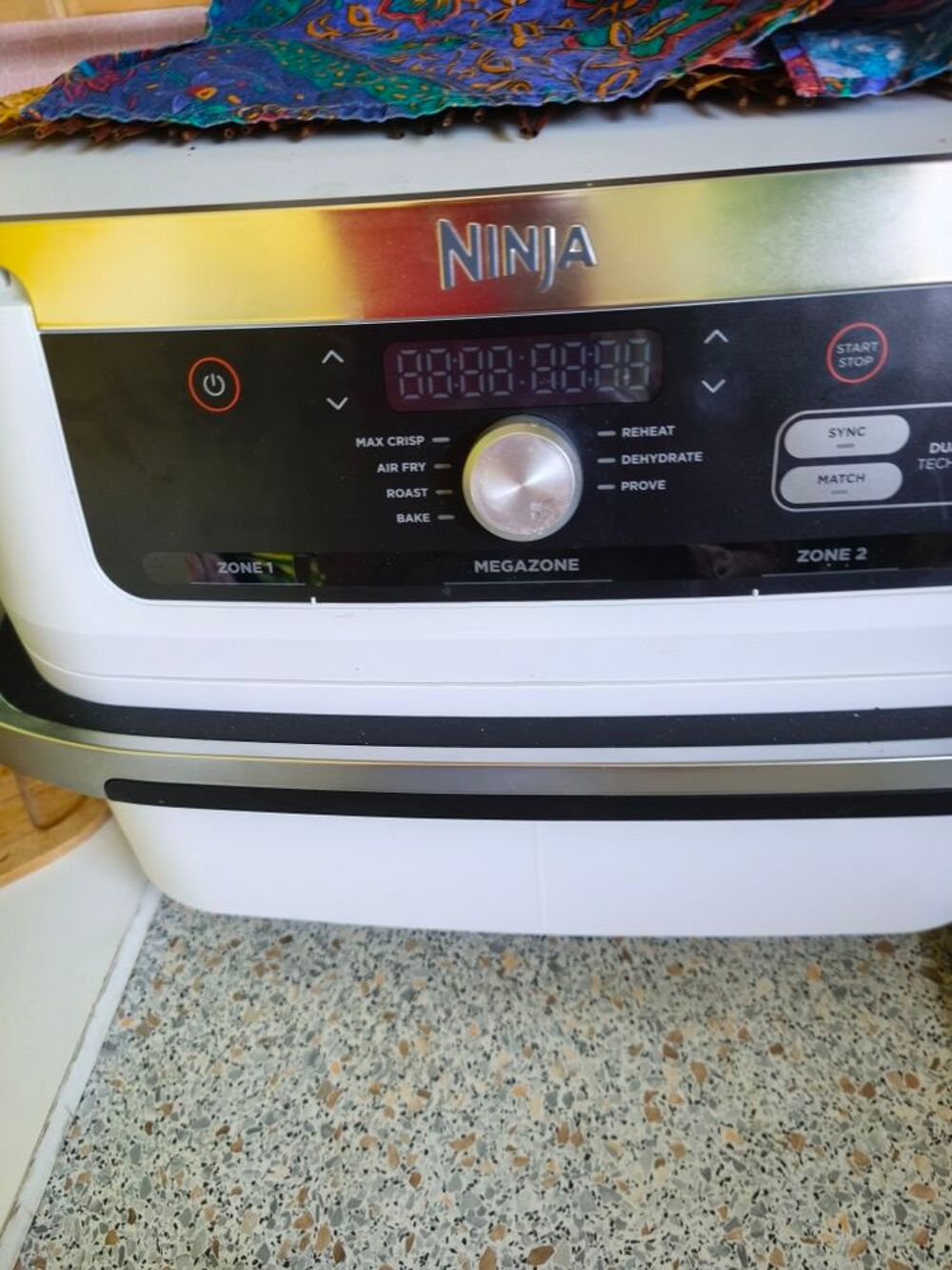 NINJA MEGAZONE COMME NEUF cause femenagement Electroménager